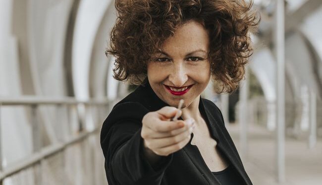 La andaluza Lucía Marín conducirá a la OECCh durante la Gala Sinfónica de México y España