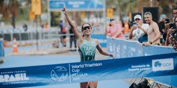 La mexicana Rosa Tapia gana la Copa de las Américas de Triatlón