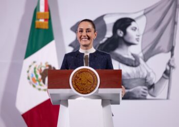Sheinbaum firma decreto para proteger a la industria textil nacional y fortalecer el desarrollo económico de México