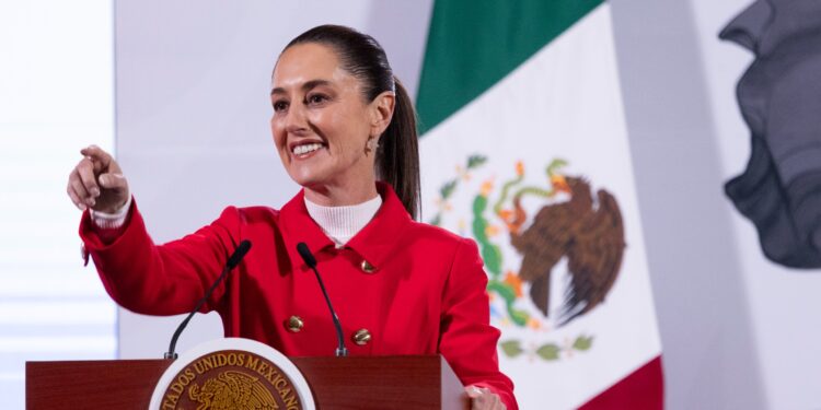 Sheinbaum presenta programa de apoyo para las y los mexicanos en Estados Unidos