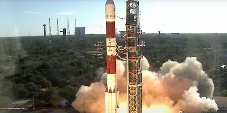 Agencia Espacial Europea lanza misión para estudiar la corona del Sol