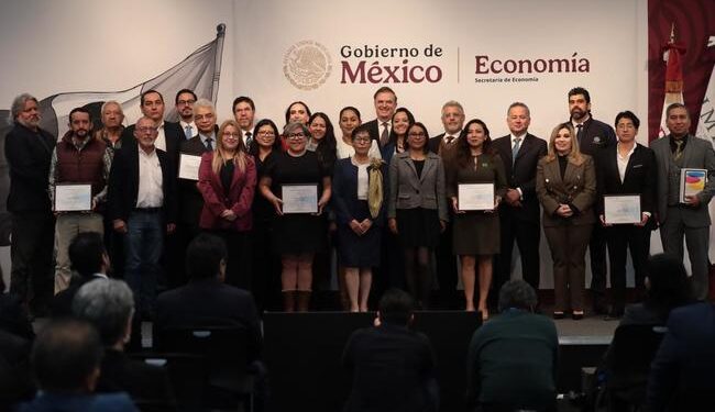 Sheinbaum hace llamado a gobernadores y gobernadoras a trabajar en coordinación a favor de la seguridad del país