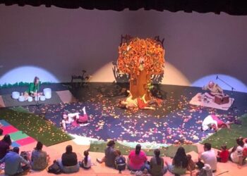 La Garra de Pachamama motiva a las infancias con títeres reciclados, juegos e imaginación