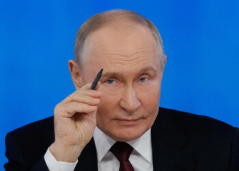 Azerbaiyán exige a Rusia indemnización por accidente de avión comercial