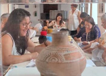 El Museo Regional de Historia de colima recupera la iconografía prehispánica, a través del bordado