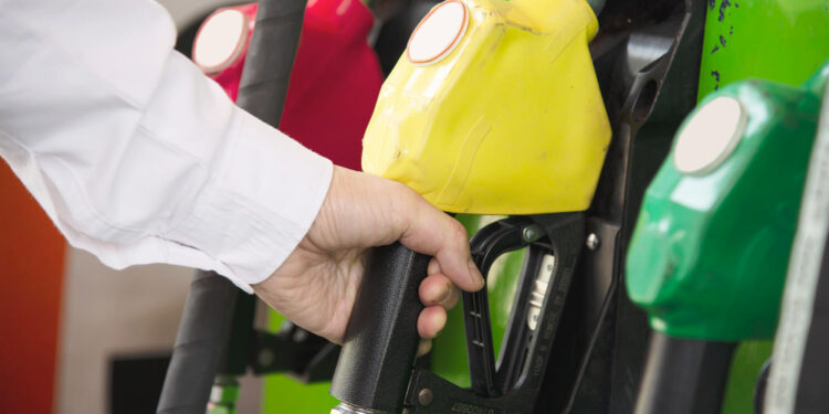 Hacienda vuelve a dar estímulo fiscal a la gasolina Magna