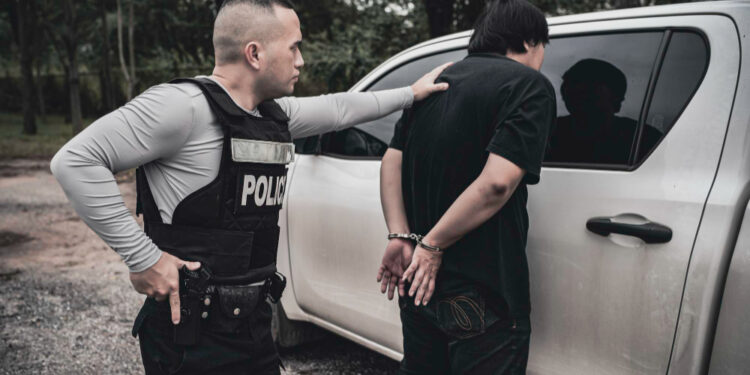 Envía EEUU criminales peligrosos a El Salvador