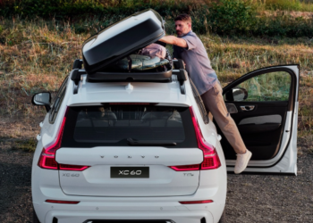 Volvo invertirá mil mdd en planta de NL: Ebrard