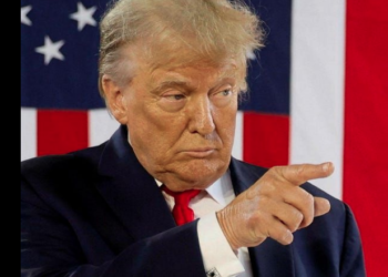 Trump asevera que líderes lo rogaron para evitar aranceles