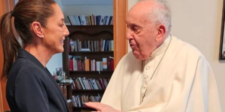 México expresa su pesar por la muerte del Papa Francisco; Sheinbaum y figuras políticas reconocen su legado humanista