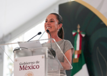 Sheinbaum descarta impulsar una reforma fiscal y se enfoca en combatir la corrupción