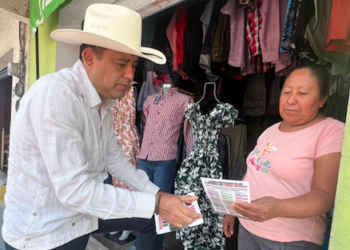 Eduardo Castillo López recorre Epatlán y Tepeojuma; convoca a participar en las elecciones del 1 de junio para renovar el Poder Judicial