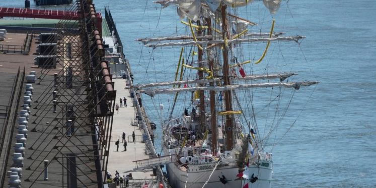 Accidente del buque Cuauhtémoc en Nueva York ocurrió bajo control del piloto de puerto: Semar