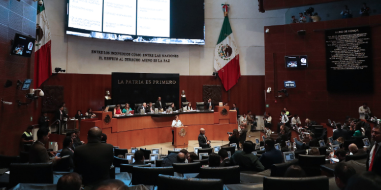 Congreso da entrada a la iniciativa que extingue al Coneval