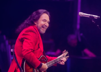 Marco Antonio Solís conmueve a 60 mil fans con una noche llena de romanticismo