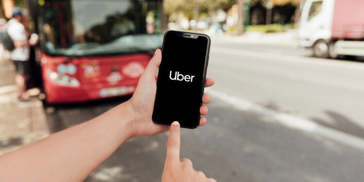 Uber advierte riesgos por nueva ley laboral para plataformas digitales en México