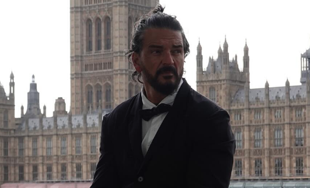 Ricardo Arjona anuncia su regreso a los escenarios tras cirugías en la columna