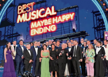 “Maybe Happy Ending” triunfa como Mejor Musical en los Premios Tony 2025