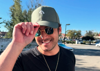 Diego Boneta condena redadas migratorias y llama a la comunidad latina a no caer en provocaciones