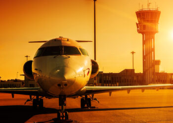 Sheinbaum rechaza sanciones de EE.UU. por reubicación de vuelos de carga