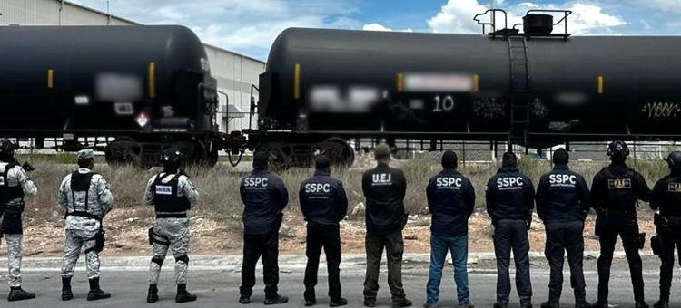 Golpe histórico al huachicol: aseguran 129 carrotanques