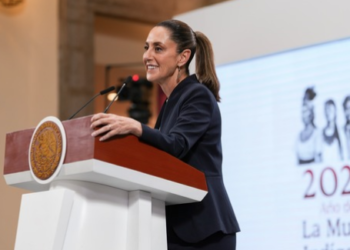 México exige repatriación de connacionales detenidos en “Alcatraz de los Caimanes”