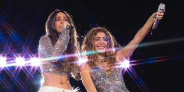 Belinda a dueto con Shakira en el Estadio GNP