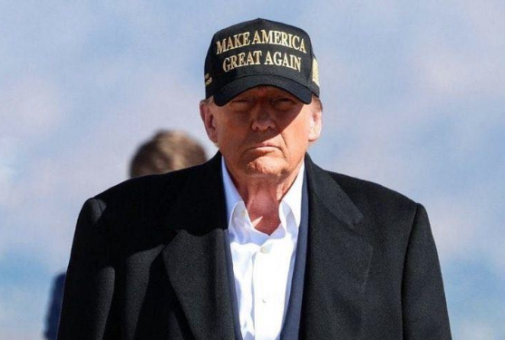 Trum echa broma de poner misiles en la Casa Blanca