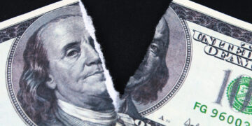 Las remesas siguen en caída, ahora un 4.7% en julio