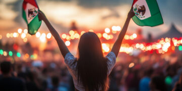 Quieren poner pantallas en el zócalo para ver el Mundial de fut