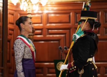 Encabeza Sheinbaum desfile de la independencia