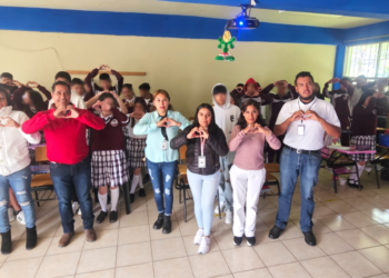 Xiutetelco impulsa la prevención de adicciones con conferencia en el Bachillerato Frida Kahlo