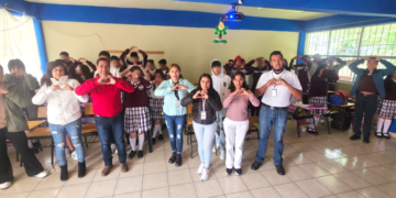 Xiutetelco impulsa la prevención de adicciones con conferencia en el Bachillerato Frida Kahlo