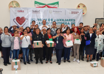 Xiutetelco, sede de encuentro regional de auxiliares de salud y entrega de insumos médicos