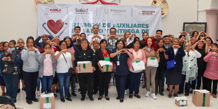 Xiutetelco, sede de encuentro regional de auxiliares de salud y entrega de insumos médicos